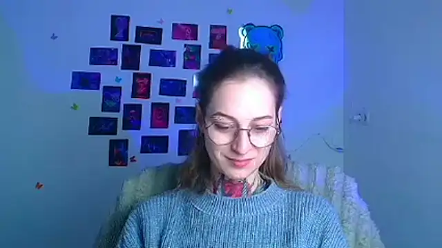 Snapshot of Esmi_Winter chatting on 3, 3, 2026 Esmi Winter online show from 3, 3, 2026