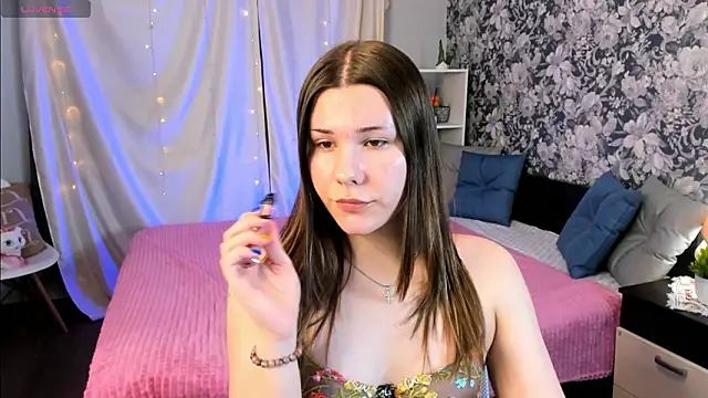 Snapshot of Coraline_kitty chatting on 22, 2, 2026 Coraline kitty online show from 22, 2, 2026