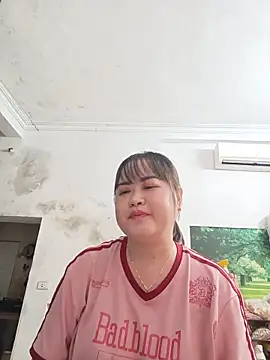 Snapshot of Kee-kimlee chatting on 24, 5, 2026 Kee-kimlee online show from 24, 5, 2026