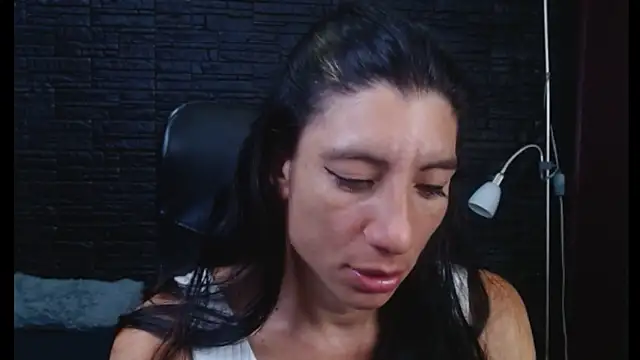 Snapshot of BrendaaCruz chatting on 18, 2, 2026 BrendaaCruz online show from 18, 2, 2026