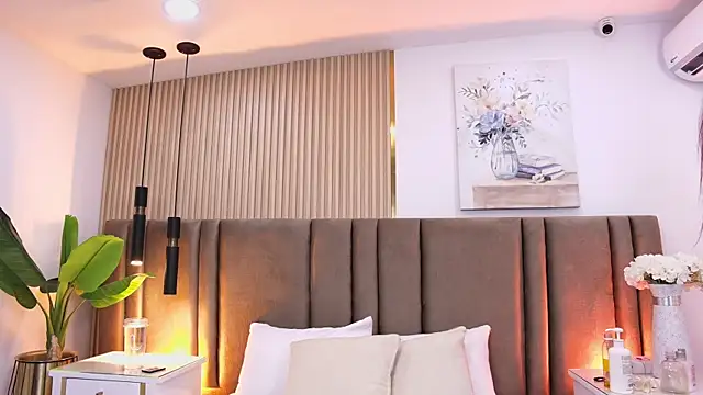 SaraLugo online show from 1, 4, 2026