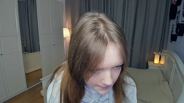 LavenderMitten online show from 12, 3, 2026