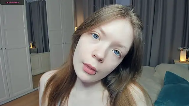 Snapshot of LavenderMitten chatting on 26, 4, 2026 LavenderMitten online show from 26, 4, 2026