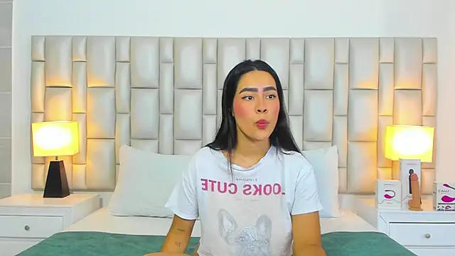 Snapshot of paola_katy_dicks chatting on 1, 11, 2025 paola katy dicks online show from 1, 11, 2025