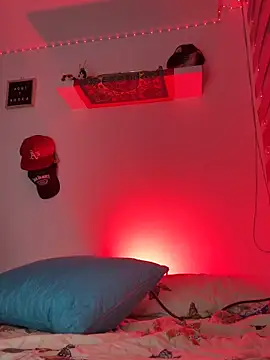 LARIISSAEVANS online show from 19, 2, 2026