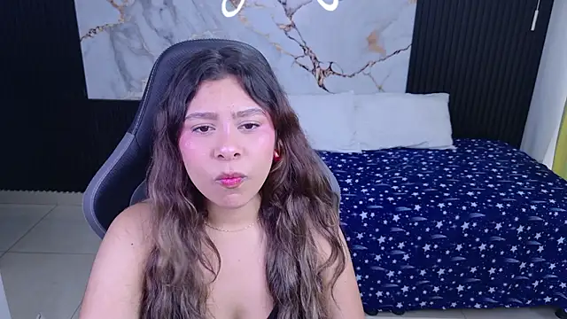 Snapshot of Sophie19__ chatting on 1, 3, 2026 Sophie19 online show from 1, 3, 2026