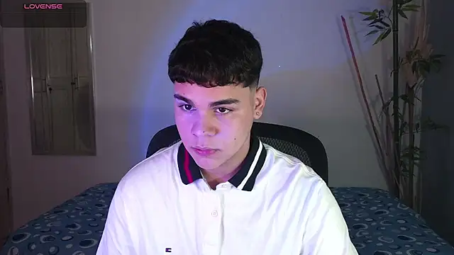 Snapshot of eithan_jonnes chatting on 26, 2, 2026 eithan jonnes online show from 26, 2, 2026