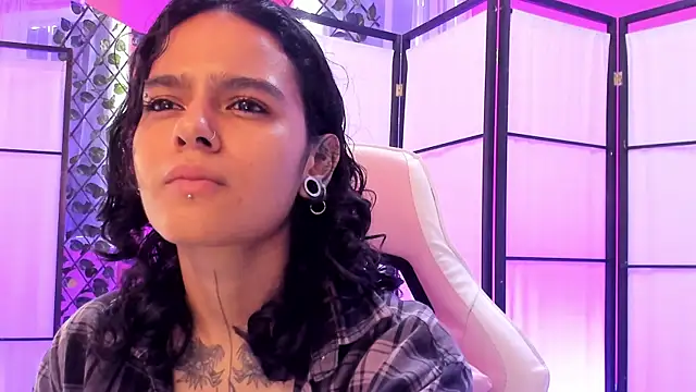 Julianne 7 online show from 11, 2, 2026