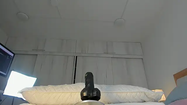 Bunny Blush1 online show from 4, 3, 2026