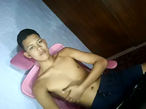 Snapshot of UrAsian_Turjak chatting on 11, 3, 2026 UrAsian Turjak online show from 11, 3, 2026