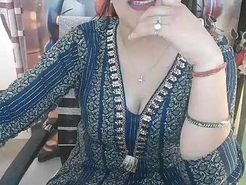 Snapshot of _chitranshi chatting on 25, 5, 2026 chitranshi online show from 25, 5, 2026