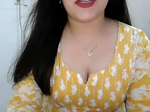 Snapshot of _chitranshi chatting on 18, 6, 2026 chitranshi online show from 18, 6, 2026