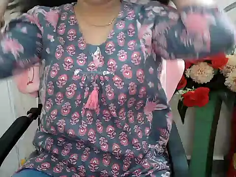 Snapshot of _chitranshi chatting on 3, 7, 2026 chitranshi online show from 3, 7, 2026