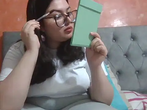 DearestKittyKat online show from 17, 2, 2026