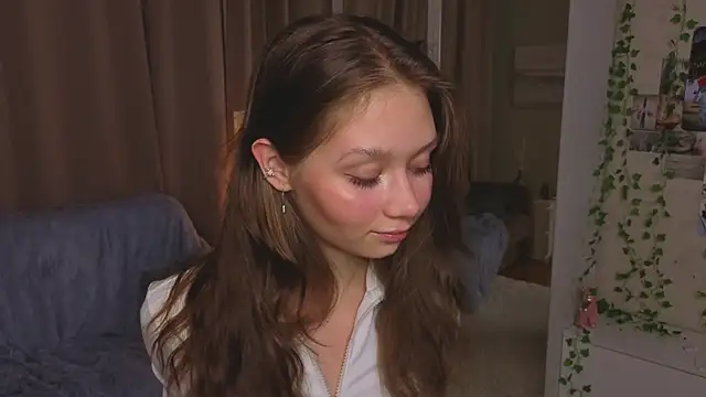 Snapshot of HolliBillig chatting on 13, 2, 2026 HolliBillig online show from 13, 2, 2026