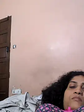 Snapshot of sexysilmy chatting on 23, 6, 2026 sexysilmy online show from 23, 6, 2026