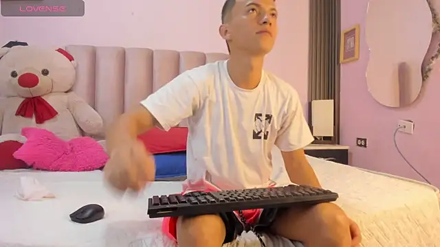 Dylan and Kim online show from 20, 2, 2026