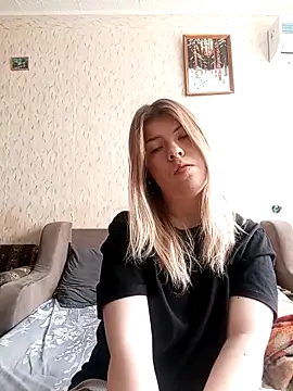 Snapshot of EvaTallor chatting on 3, 3, 2026 EvaTallor online show from 3, 3, 2026