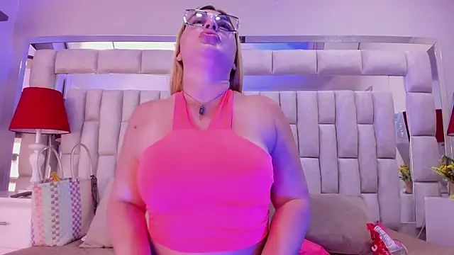 AngellHott  online show from 26, 2, 2026