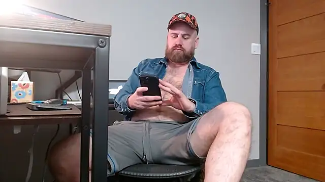 Snapshot of themountainbearmx chatting on 4, 3, 2026 themountainbearmx online show from 4, 3, 2026