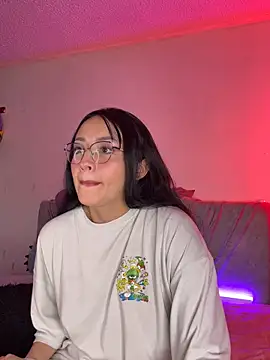  Mia kiss  online show from 28, 3, 2026