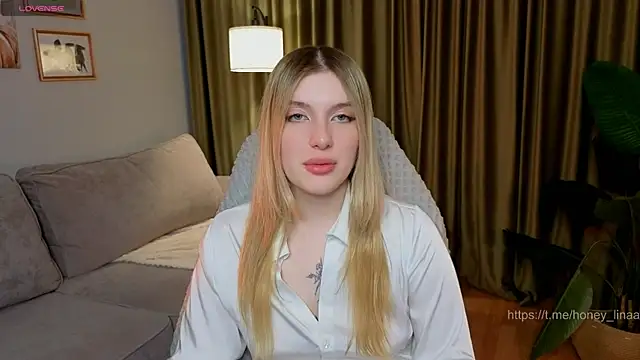 Snapshot of honey_kors chatting on 26, 4, 2026 honey kors online show from 26, 4, 2026
