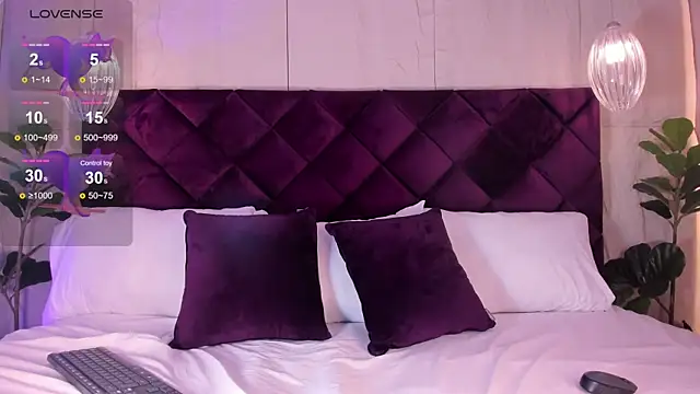 Snapshot of KittyLyne_ chatting on 27, 2, 2026 KittyLyne online show from 27, 2, 2026