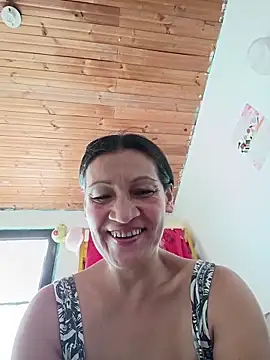 Snapshot of Layla_Zaid chatting on 14, 5, 2026 Layla Zaid online show from 14, 5, 2026