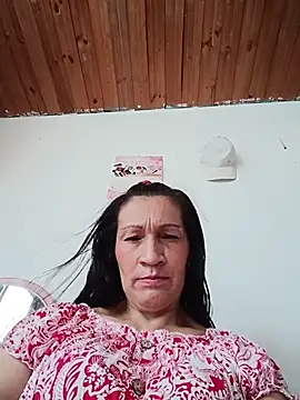 Snapshot of Layla_Zaid chatting on 28, 5, 2026 Layla Zaid online show from 28, 5, 2026