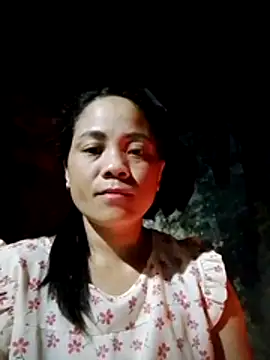 Snapshot of molly-xx chatting on 25, 4, 2026 molly-xx online show from 25, 4, 2026