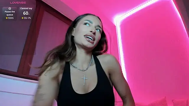 EvaK  online show from 6, 4, 2026