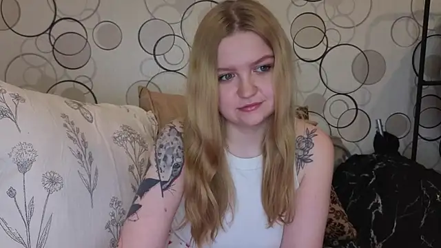 Snapshot of AnitaXVine chatting on 1, 6, 2026 AnitaXVine online show from 1, 6, 2026