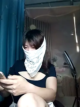 Girl-crazy1 online show from 11, 4, 2026