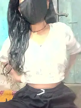 Snapshot of Desi_Couple_P chatting on 28, 5, 2026 Desi Couple P online show from 28, 5, 2026