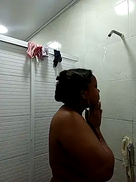 PerlaCurvasgrandes online show from 12, 3, 2026