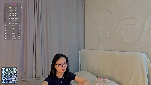 BeatrisRosel online show from 15, 4, 2026