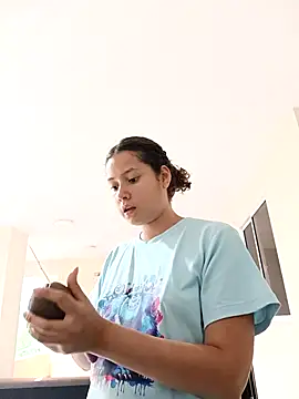 blakeandallisa online show from 27, 4, 2026