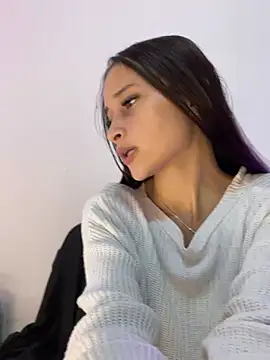 Snapshot of candy_deluxe chatting on 9, 7, 2026 candy deluxe online show from 9, 7, 2026