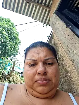 Snapshot of Juli_Powl chatting on 1, 4, 2026 Juli Powl online show from 1, 4, 2026