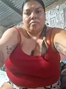 Snapshot of Juli_Powl chatting on 11, 4, 2026 Juli Powl online show from 11, 4, 2026