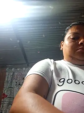 Snapshot of Juli_Powl chatting on 15, 4, 2026 Juli Powl online show from 15, 4, 2026