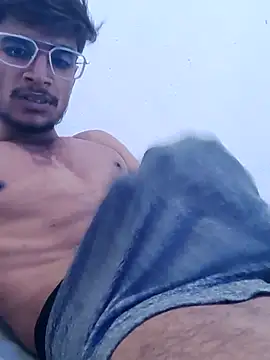 Snapshot of kaushikhotty chatting on 14, 7, 2026 kaushikhotty online show from 14, 7, 2026