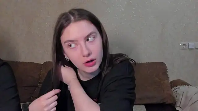 love lina muuur online show from 24, 2, 2026