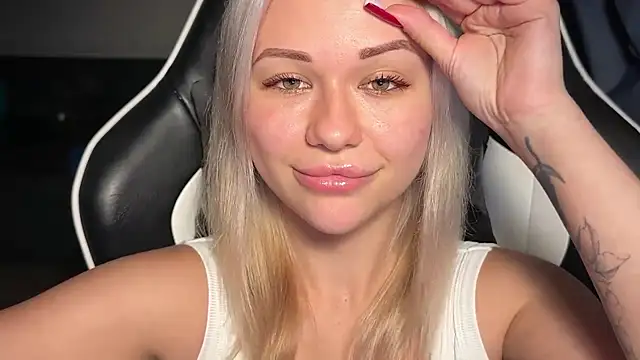 Leylia Lily online show from 18, 4, 2026