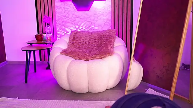 SashaLorrenz online show from 27, 3, 2026