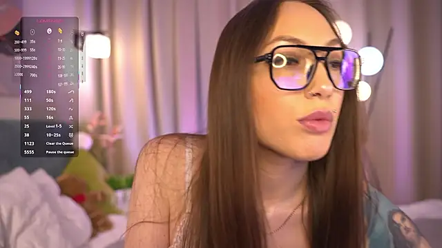 Alicia Wood online show from 17, 2, 2026