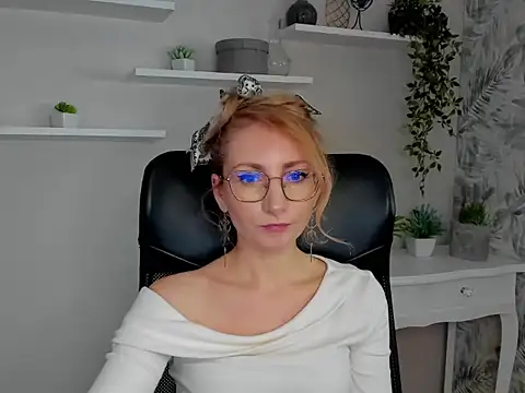 CinderellaMoon online show from 20, 2, 2026