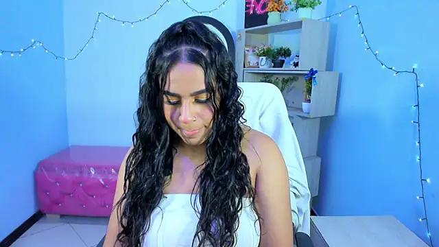 Scarlett Moom online show from 16, 7, 2026
