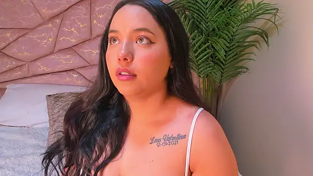 Snapshot of melanie_velle chatting on 19, 2, 2026 melanie velle online show from 19, 2, 2026