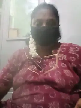 Snapshot of tamilkaviya431 chatting on 16, 7, 2026 tamilkaviya431 online show from 16, 7, 2026